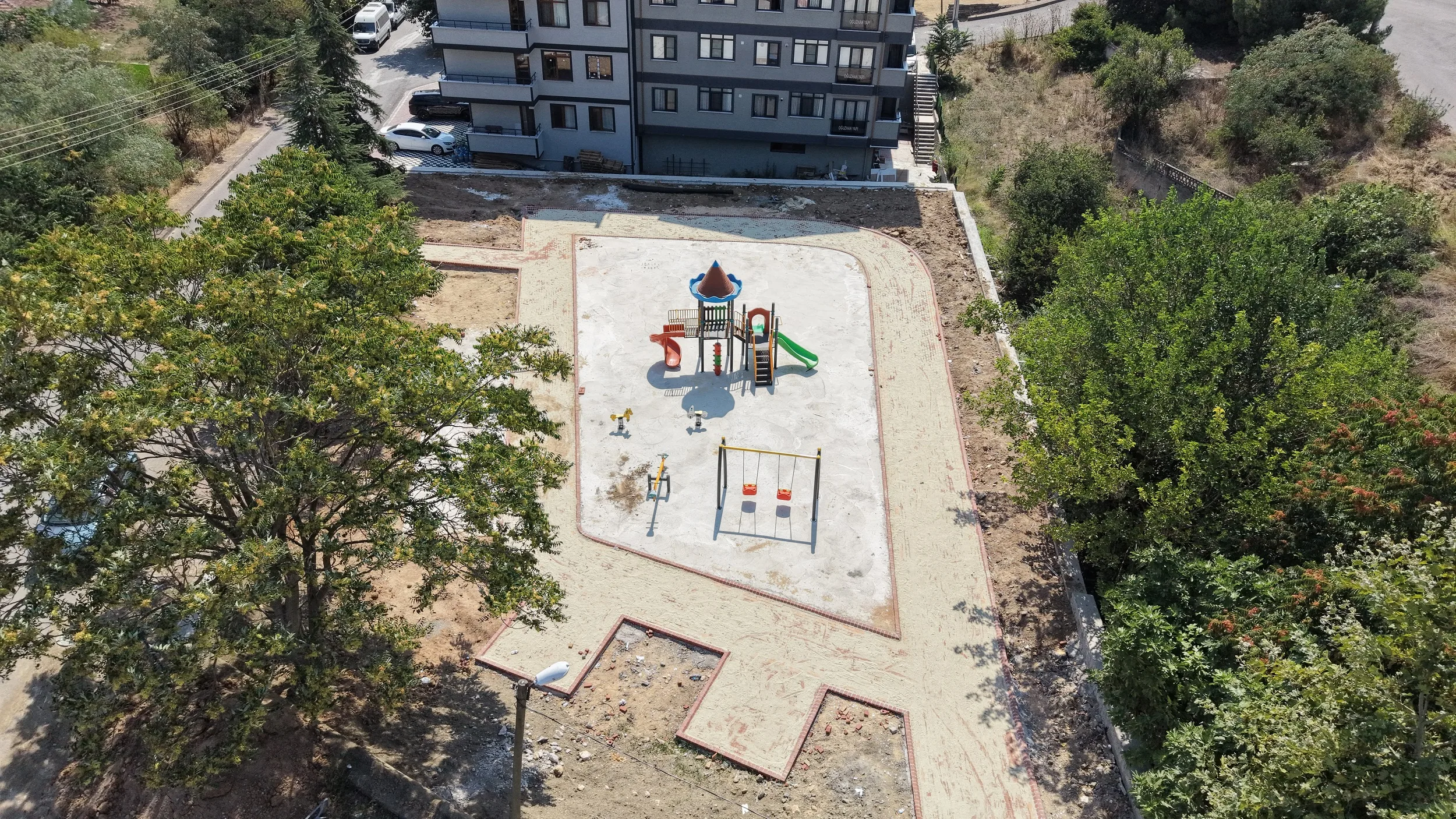 Çayırova’da park ve mesire alanlarına kapsamlı bakım