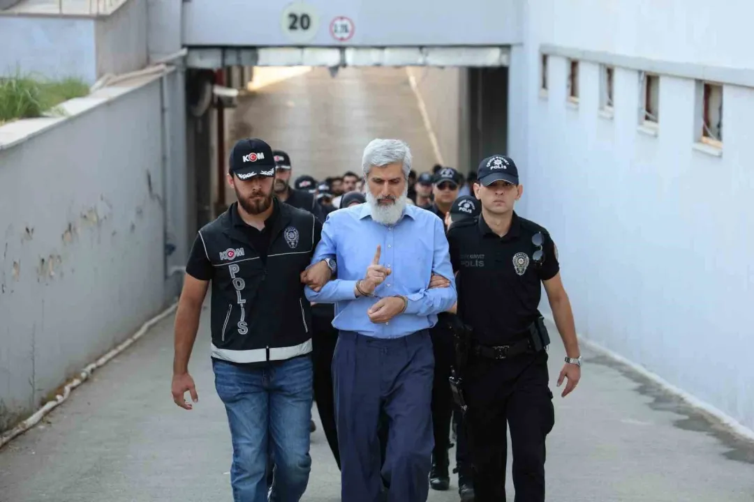 Adana Cumhuriyet Başsavcılığı koordinesinde Adana İl Emniyet Müdürlüğü tarafından yürütülen