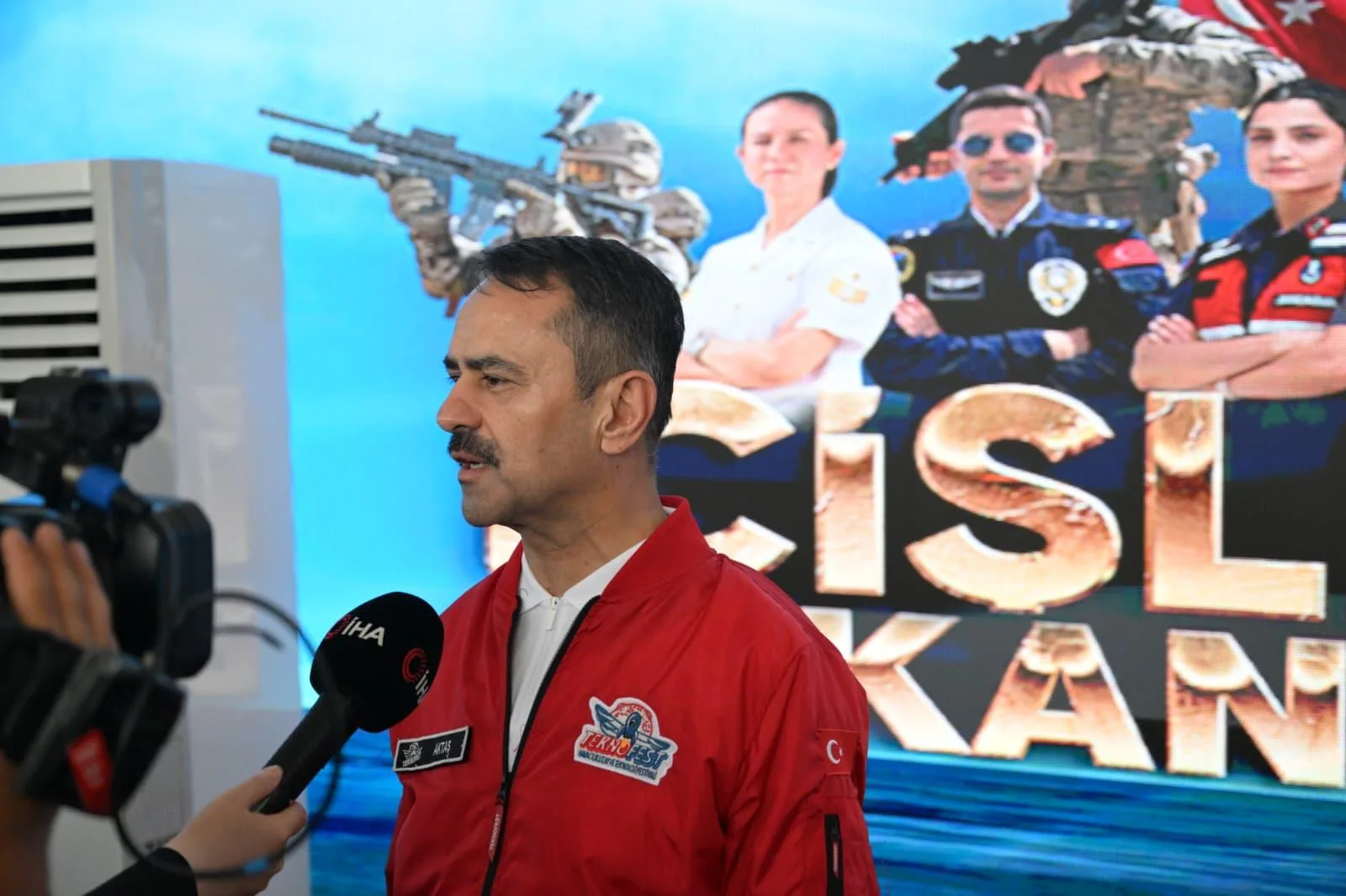 Vali İlhami Aktaş ve İstanbul Valisi Davut Gül, TEKNOFEST Mavi Vatan Alanını Ziyaret Ettiler