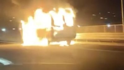 TEM Otoyolu'nun Kocaeli'nin İzmit ilçesi sınırlarındaki geçişinde seyir halinde bulunan