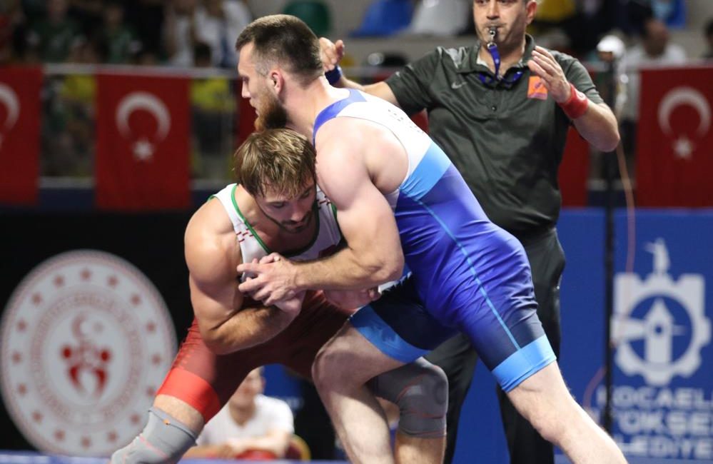 Türk güreşinin olimpiyat şampiyonları Hasan Gemici ile Gazanfer Bilge'nin anısına