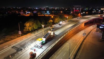 Kocaeli'de 15 Temmuz Köprülü Kavşağı'nda gece boyunca çalışma yapan Büyükşehir