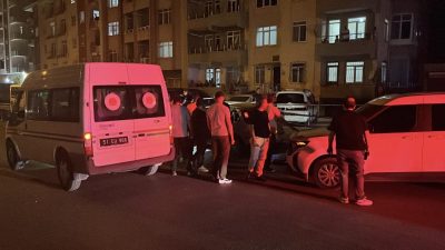 Niğde'de yol kenarında park halindeki otomobilden gelen silah sesleri ekipleri