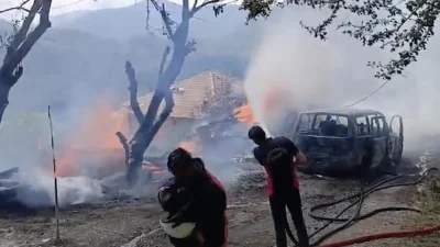 Kastamonu'nun Çatalzeytin ilçesine bağlı Güneşler köyünde komşular arasında çıkan tartışma,