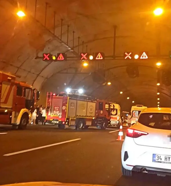 Kuzey Marmara Otoyolu'nun Kocaeli geçişinde meydana gelen feci kazada, kontrolden