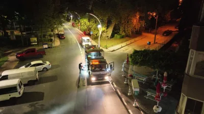 Karamürsel 4 Temmuz Mahallesi'ndeki Plaj Yolu Caddesi'nde altyapı ve asfalt