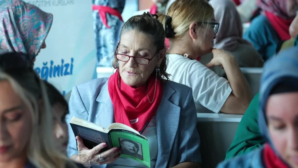 İzmit'ten Değirmendere'ye edebiyat yolculuğu