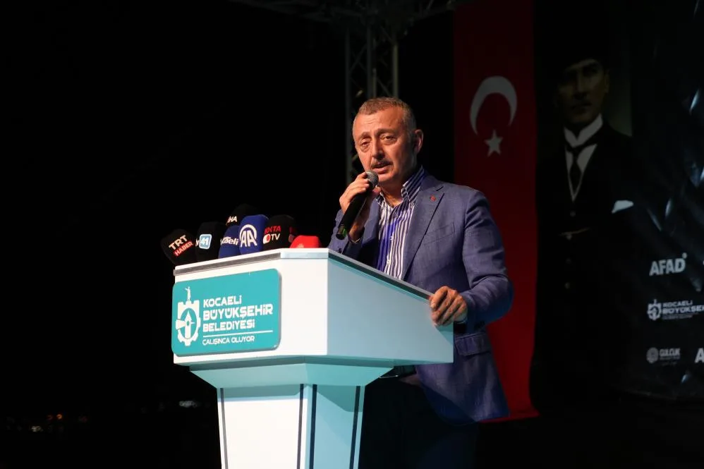 Kocaeli Büyükşehir Belediye Başkanı Tahir Büyükakın, 17 Ağustos Marmara Depremi’nin