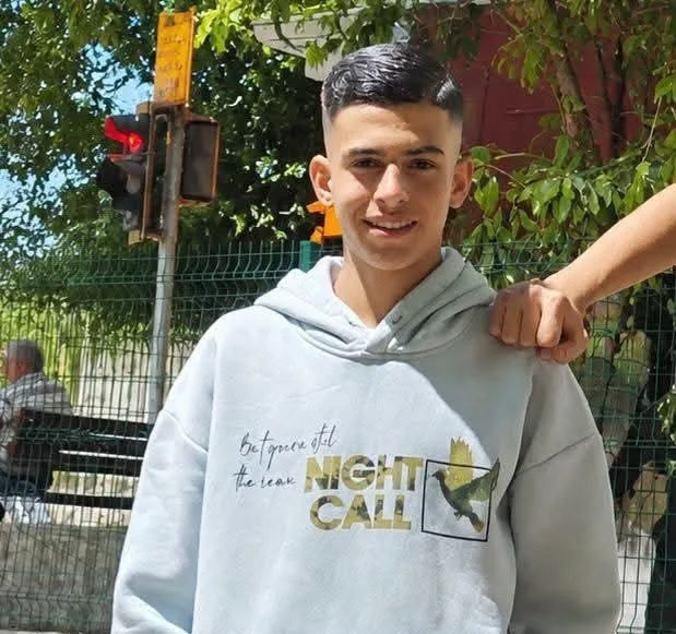 İzmir’in Tire ilçesinde bir ikamette meydana gelen feci olayda, silahla