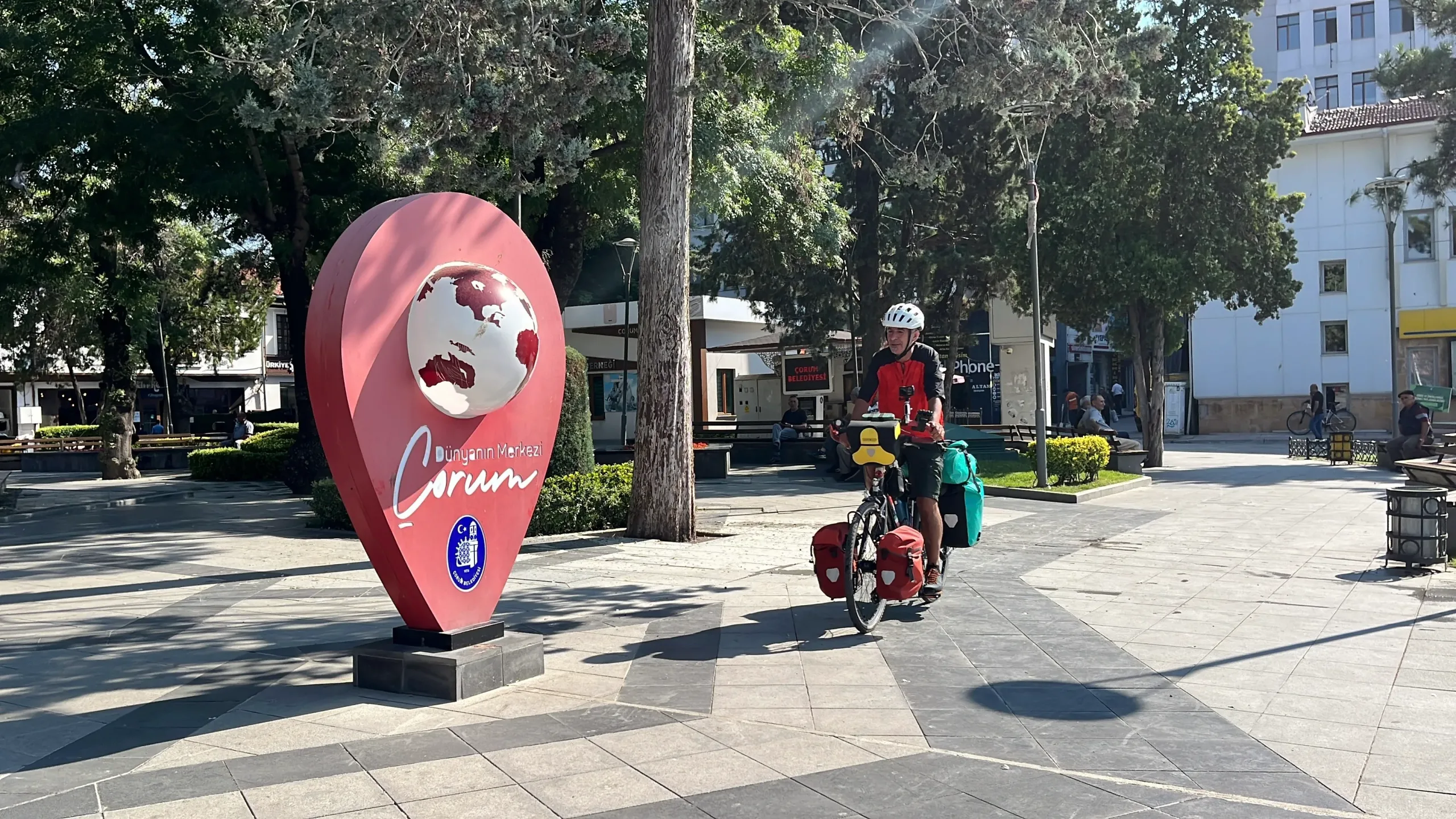 13 yıllık bisiklet tutkunu, en büyük hayali için dünyayı pedallayacak