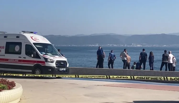 Kocaeli'nin Darıca ilçesinde sahilde bulunan 3 cansız bedenin aynı aileden