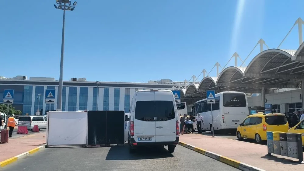  Emekli polis kız arkadaşını böyle katletti!