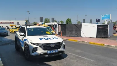 Antalya Havalimanı 2'nci Dış Hatlar Terminali otoparkında sabah saatlerinde dehşet