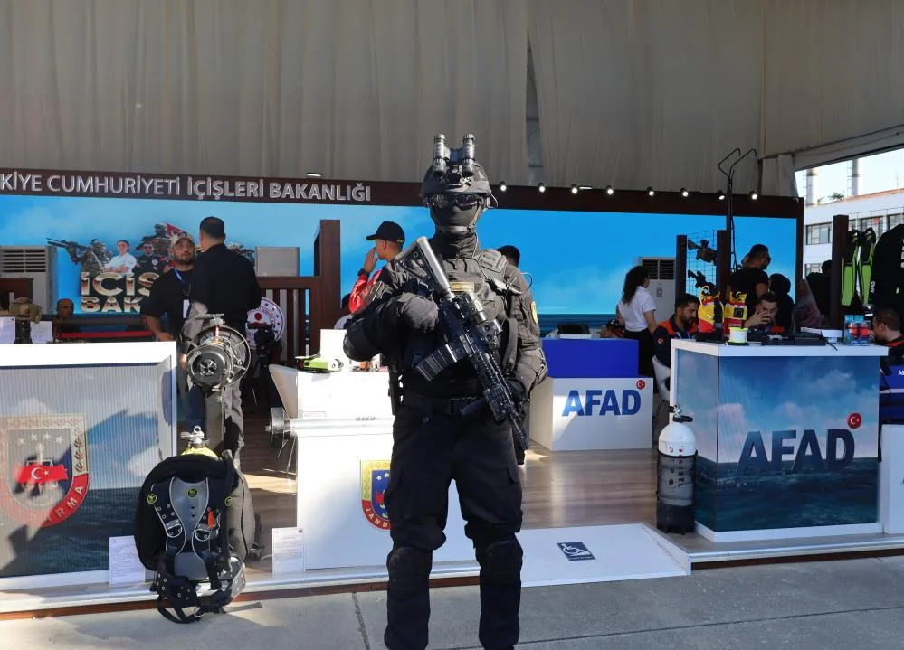 TEKNOFEST Mavi Vatan’da “Siyah Giyen Adamlar”a yoğun ilgi