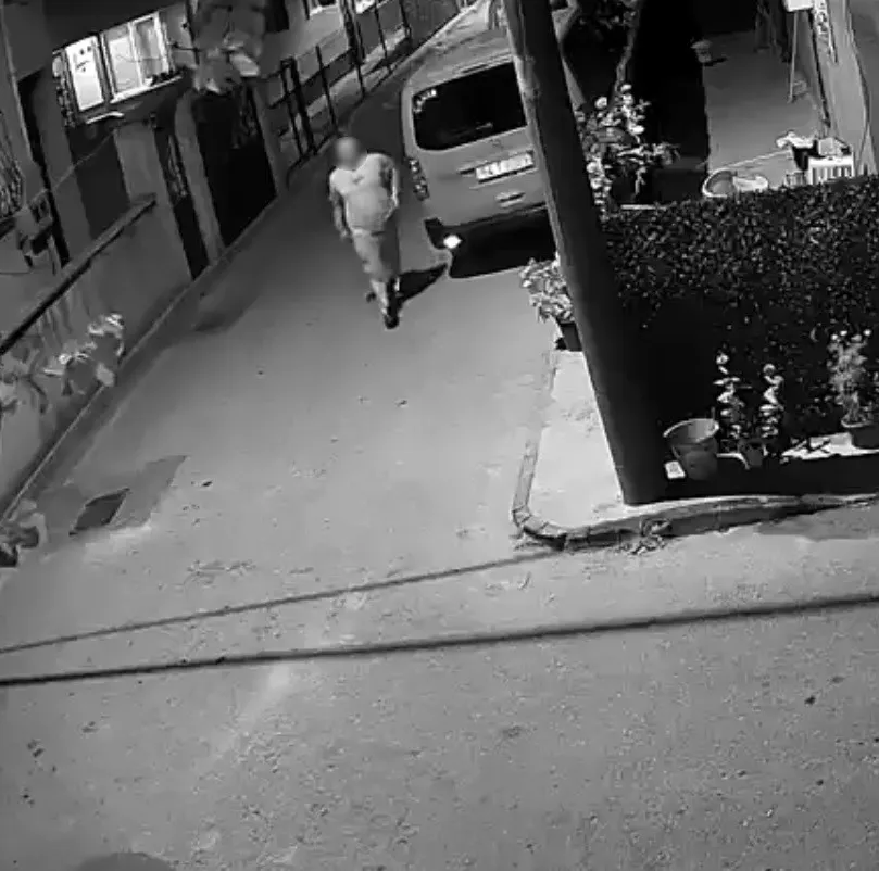 Eşini vurup olay yerinden yürüyerek ayrıldı: O anlar kamerada