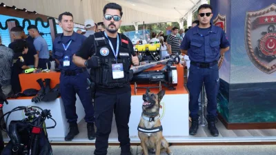 TEKNOFEST Mavi Vatan’da Sahil Güvenlik’in yerli teknolojileri tanıtıldı. 72 metrelik