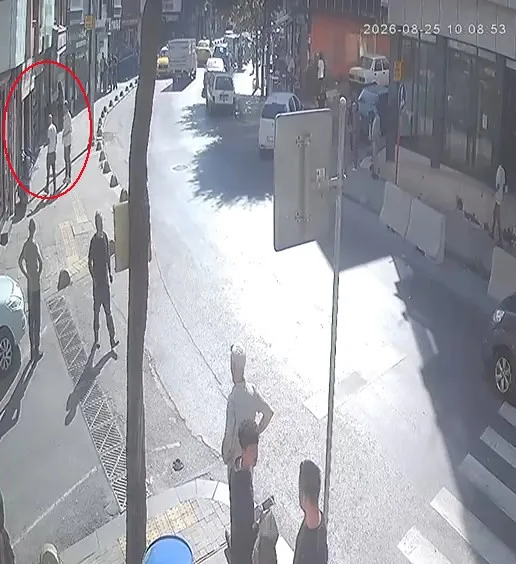 Gaziosmanpaşa'da 41 yaşındaki Şerife Gezer sokak ortasında öldürüldü