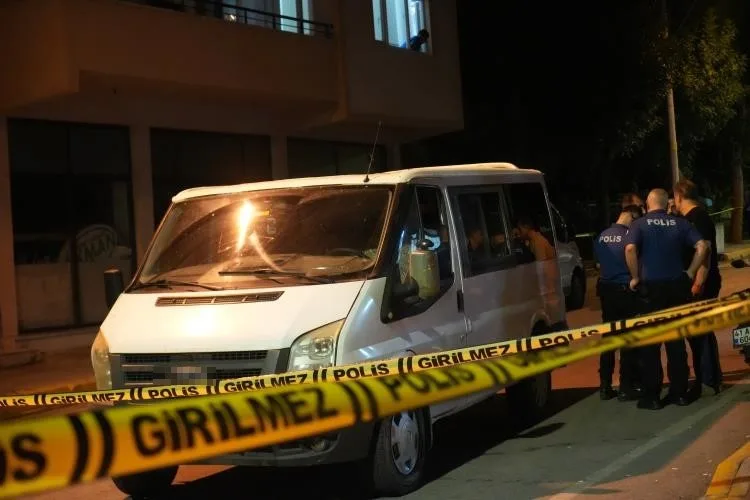 Kocaeli’de kanlı hesaplaşma: Çok sayıda kişi bıçaklandı!