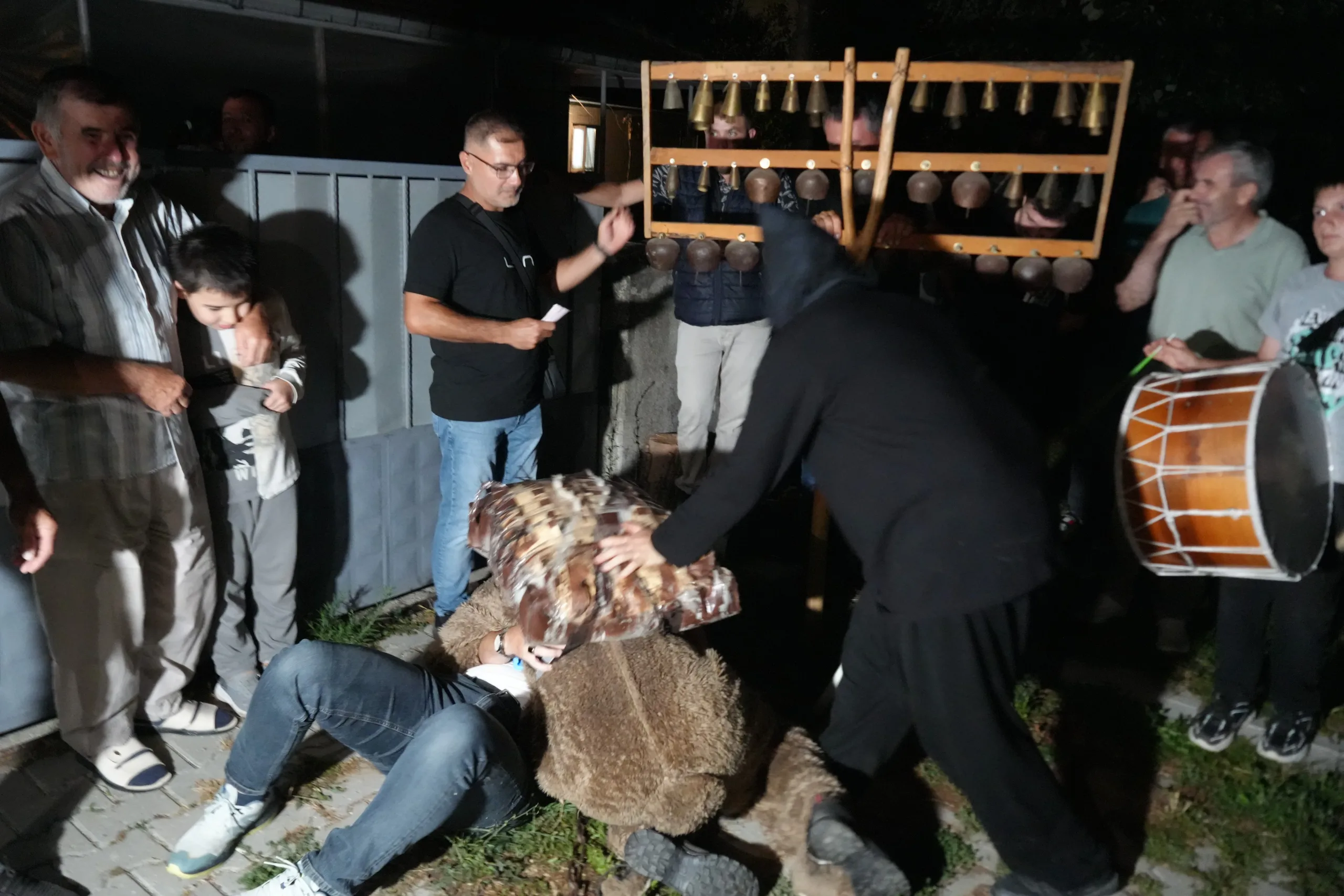 Kocaeli'de 137 yıllık gelenek: Hasat payını hayaletler topladı