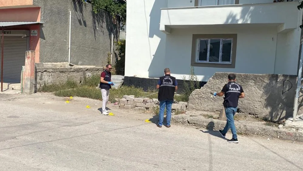 Kan donduran olay: Ailesini katletti!