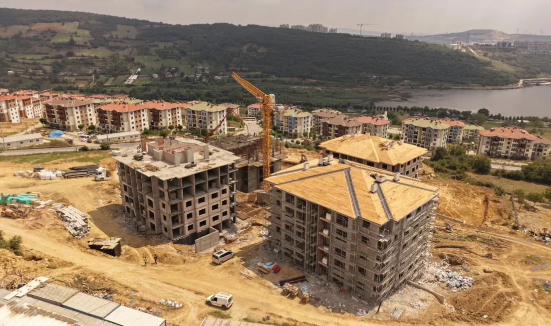 Kocaeli’de Sepetçiler Mahallesi’nde yapımı devam eden Adliye Lojmanları projesinde çalışmalar