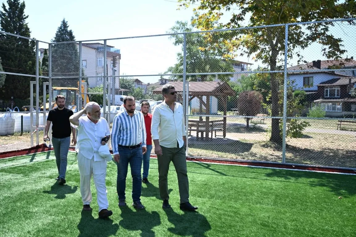 Kartepe’de spor yatırımları büyüyor! Başkan Kocaman sahaya indi