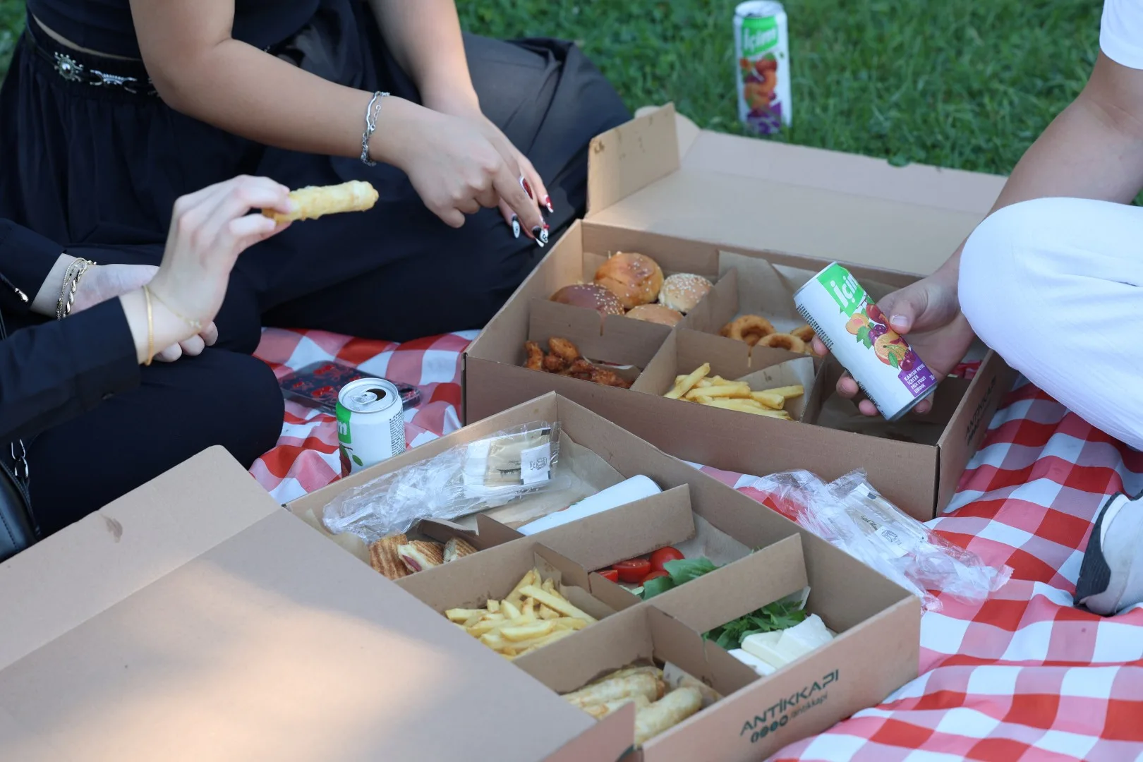  Kocaeli’de piknik keyfini kolaylaştıran Antikkapı Bi’ Mola projesi başladı.