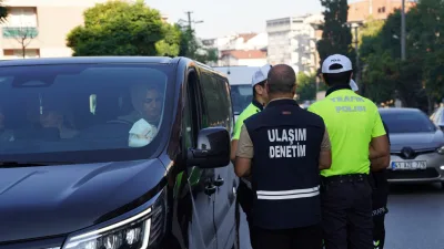 Kocaeli Büyükşehir Belediyesi’nin Gebze ve Karamürsel’de gerçekleştirdiği korsan servis denetimlerinde