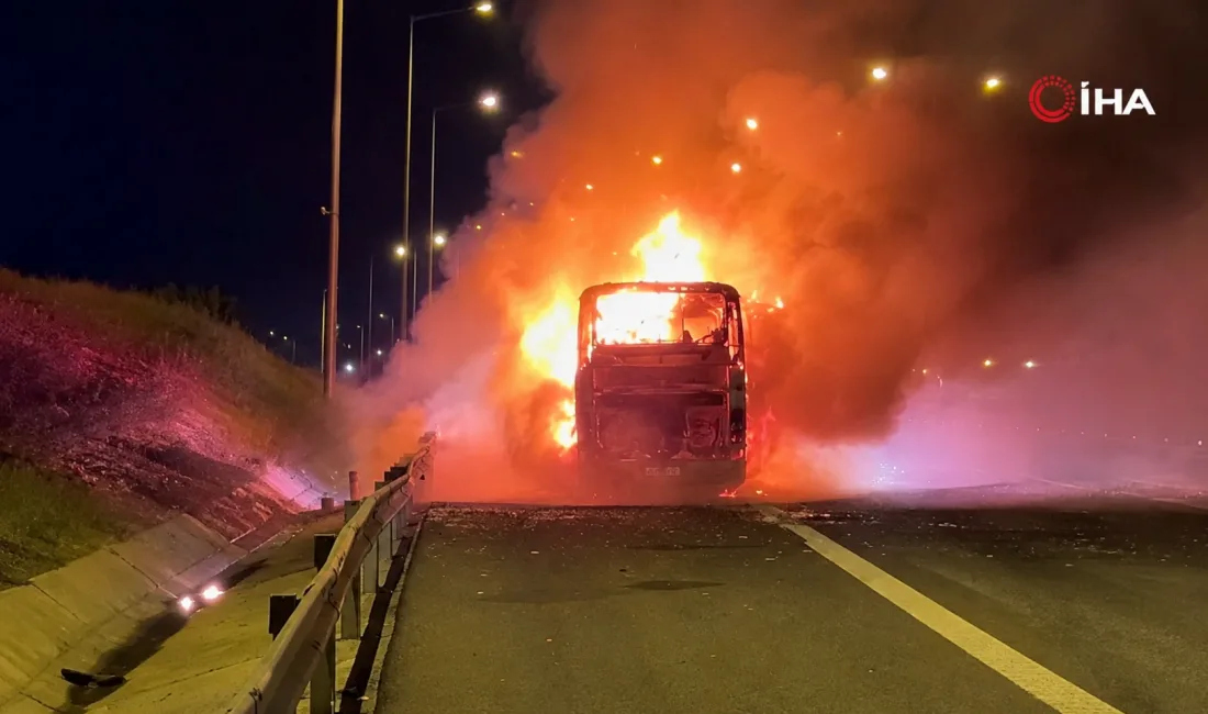 Bolu’da TEM Otoyolu Çaydurt mevkiinde seyir halindeki yolcu otobüsünün motor