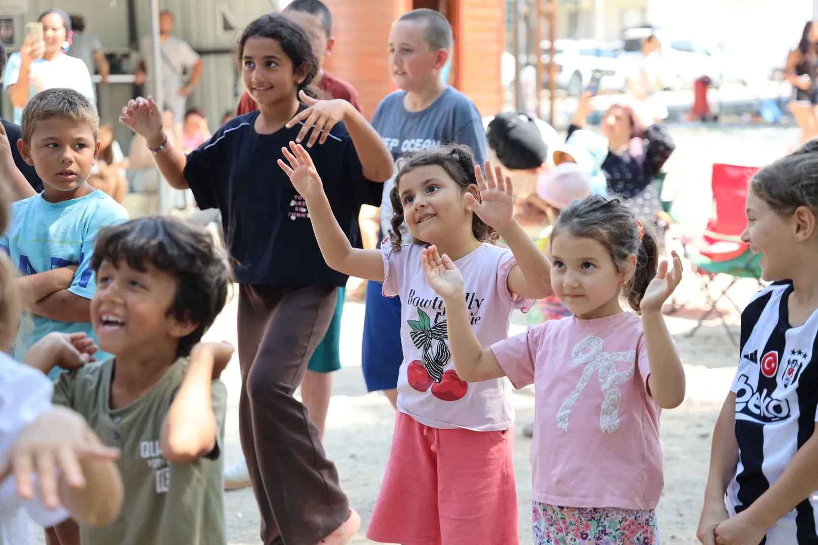 Kefken’de yaz tatiline renkli final! Çocuklar eğlenceye doydu