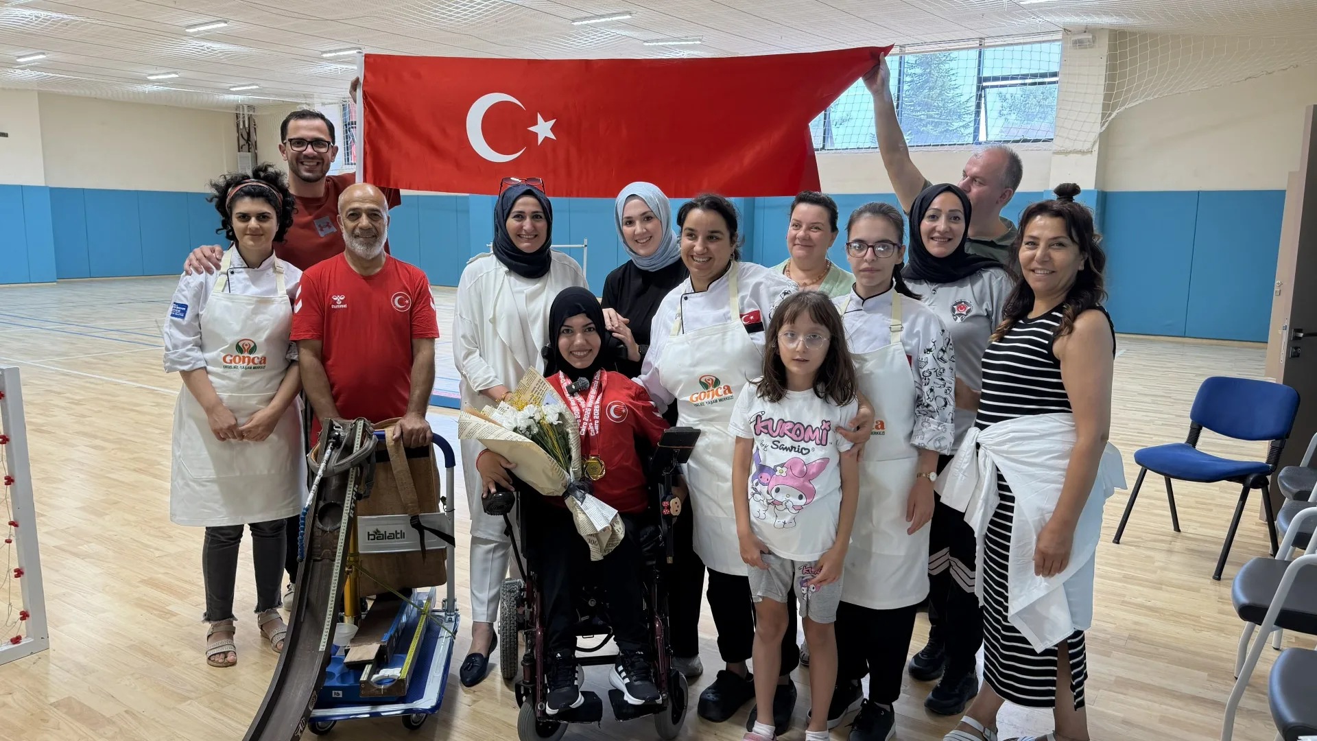 Dünya şampiyonu Havva Alyurt’a sürpriz kutlama