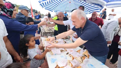 Kocaeli’nin sahil ilçelerinden Karamürsel’de yerel yönetim ve kamu hizmeti faaliyetlerini