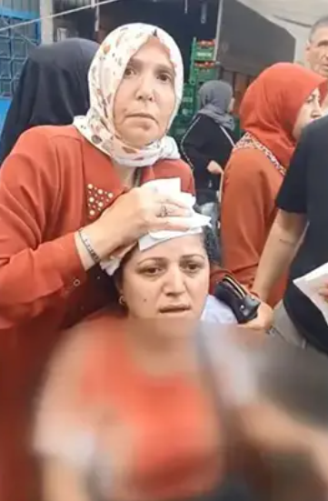 Pazarda "armut seçme" kavgası: Ortalık kan gölüne döndü