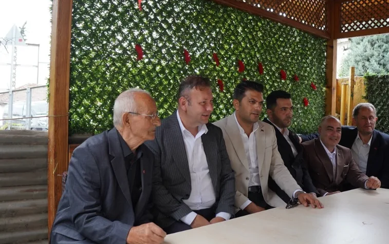 MHP Kocaeli’den şehit ailelerine ziyaret