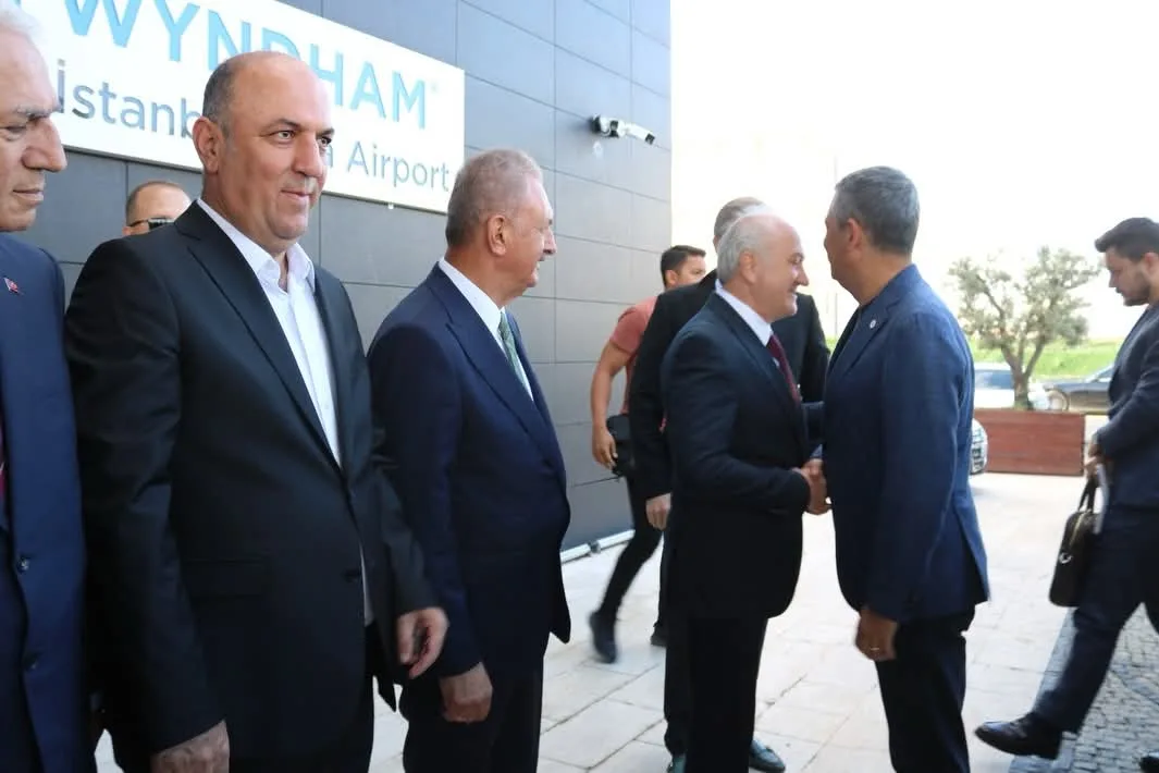 Yeni Parti lideri Özgür Özel Kocaeli'de