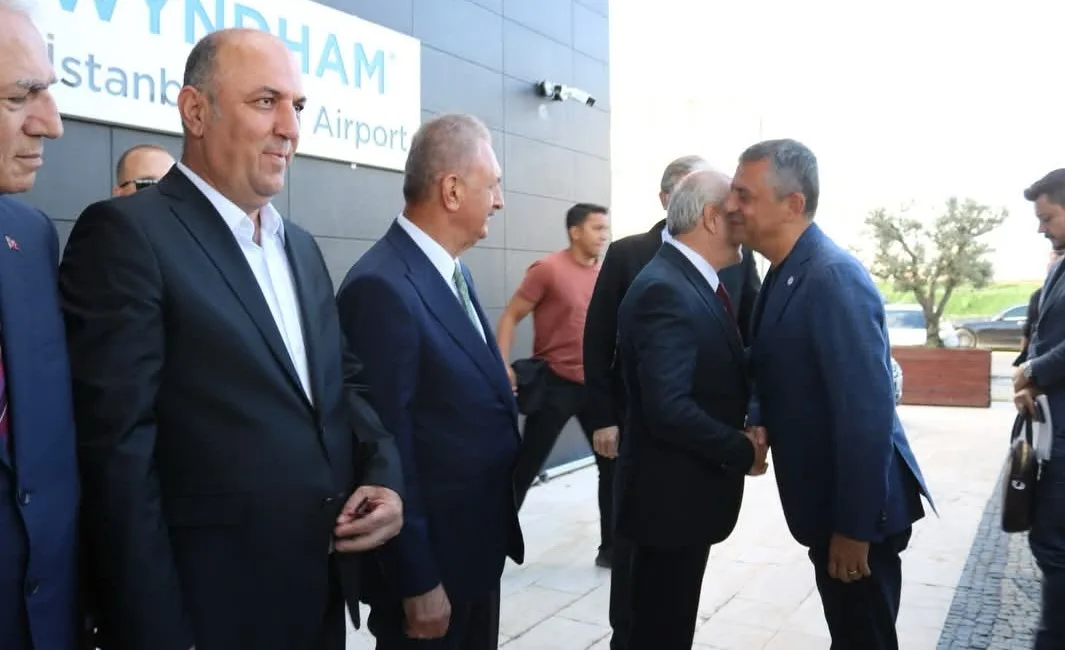 Bir dizi temas ve ziyaret gerçekleştirmek üzere Kocaeli’ye gelen Özgür
