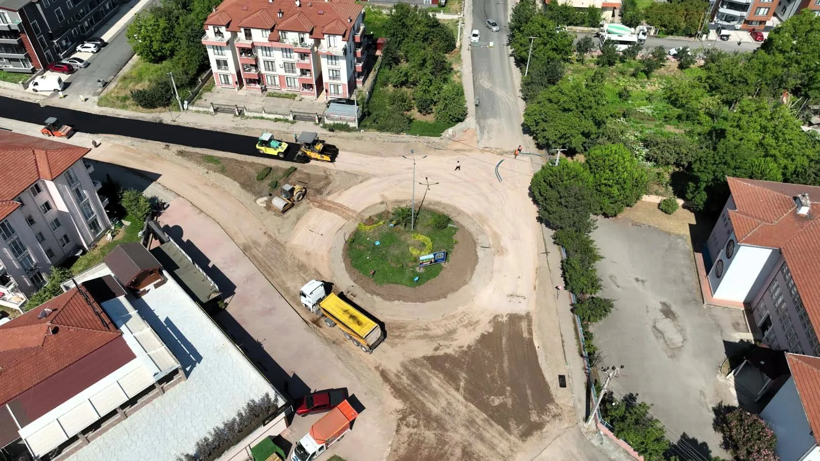 Gölcük’te çalışmalar hızlandı! O kavşakta trafik düzeni değişiyor