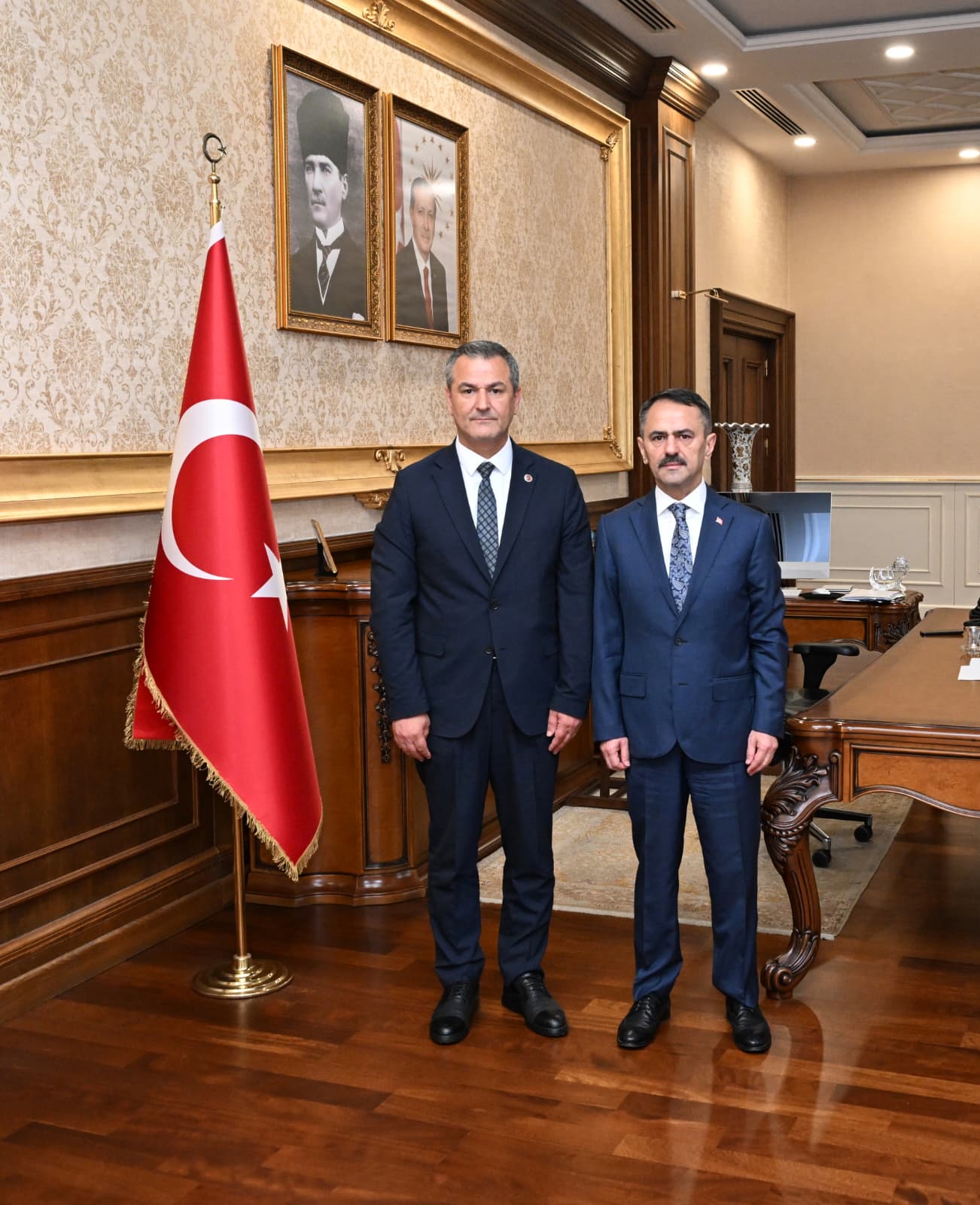 İzmit Belediye Başkan Vekili Lütfü Obuz, Vali İlhami Aktaş'ı ziyaret etti