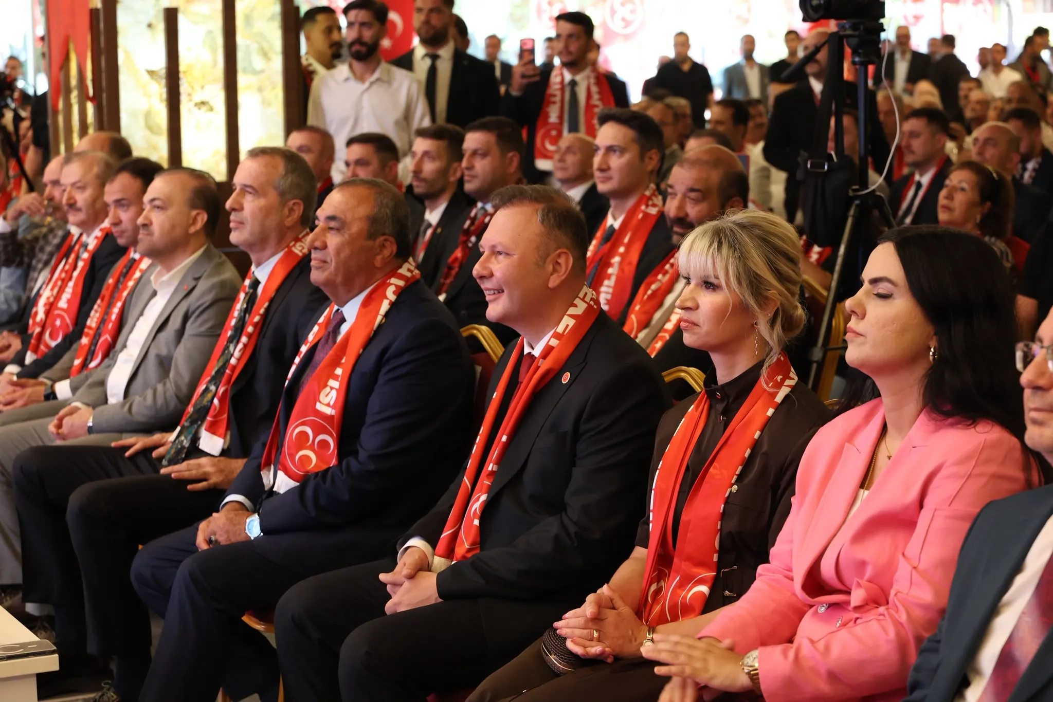 MHP Kocaeli'de kongre heyecanı: 601 delege sandık başında