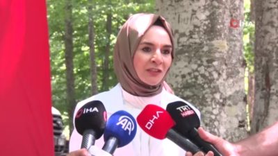 Aile ve Sosyal Hizmetler Bakanı Mahinur Özdemir Göktaş, şehit yakınları