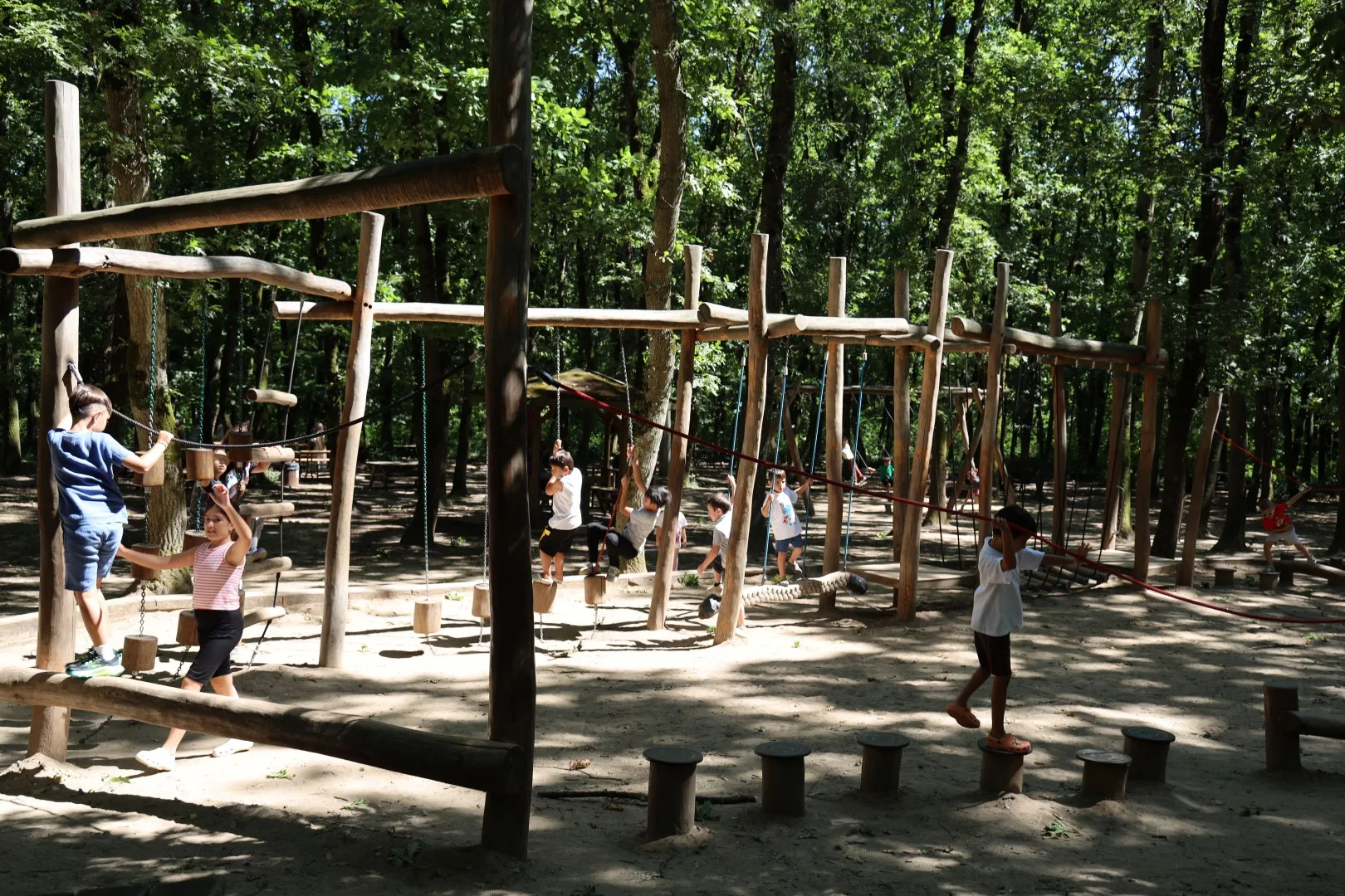 Kocaeli Ormanya’da ailelere doğayla iç içe tatil keyfi