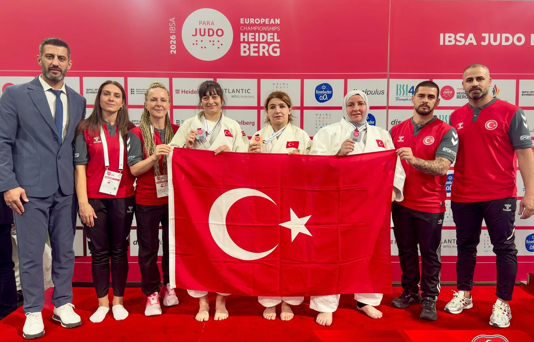 Kürsülerde Yine Kağıtspor Fırtınası: Türkiye’den Avrupa’ya Madalya Yağmuru