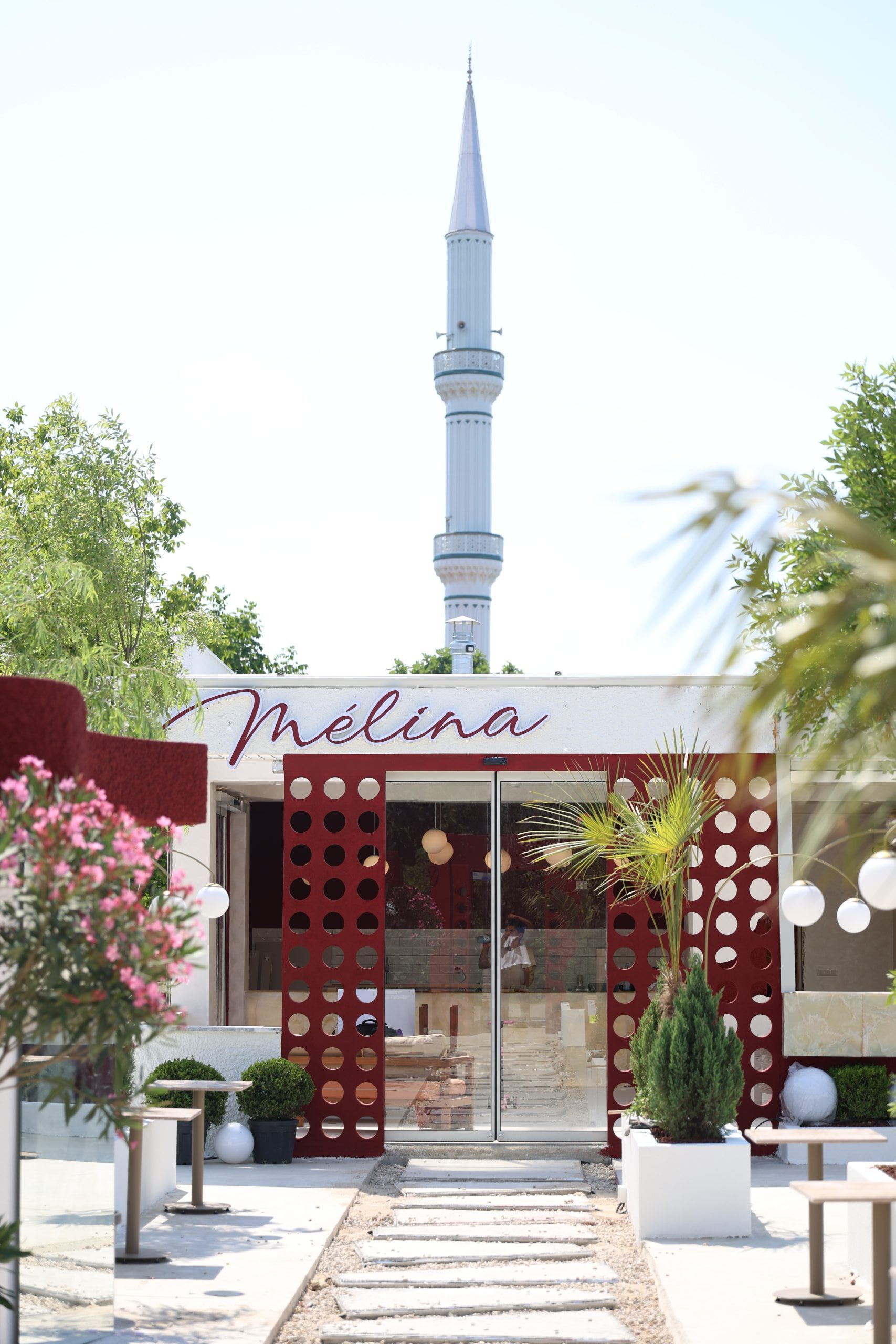 Başiskele'nin Yeni Cazibe Merkezi: Melina Cafe Kapılarını Açtı