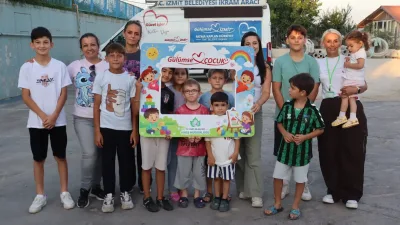 İzmit Belediyesi’nin Solaklar Mahallesi’nde düzenlediği ‘Köyde Şenlik Var’ etkinliğinde çocuklar