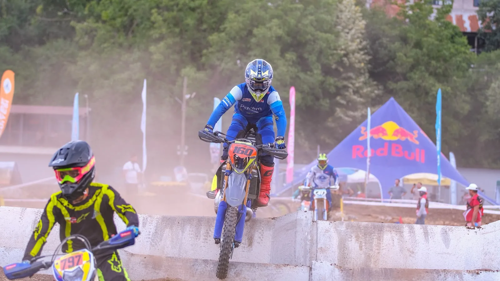Süper Enduro’da start Başkan Büyükakın’dan