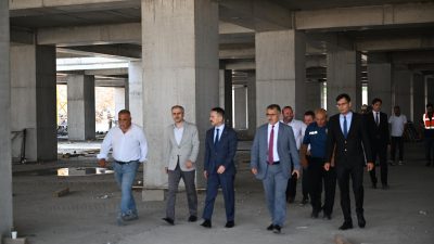 Kocaeli Valisi İlhami Aktaş, Çayırova ilçesinde yapımı hızla devam eden