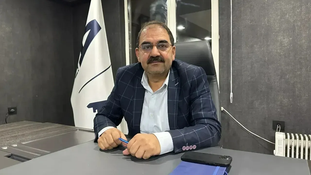 Kocaeli’nin tanınan ailelerinden Ayşe ve Zafer Koçak çiftinin kızları Semanur