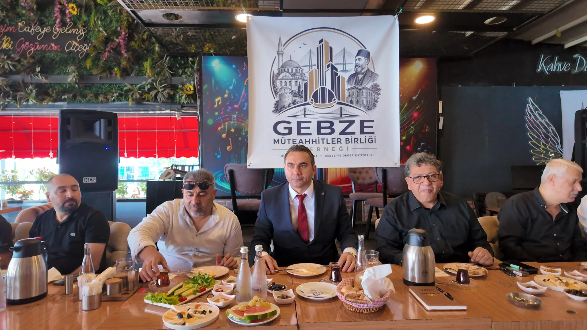 Gebze Müteahhitler Birliği’nden İlk Tanışma ve İstişare Kahvaltısı