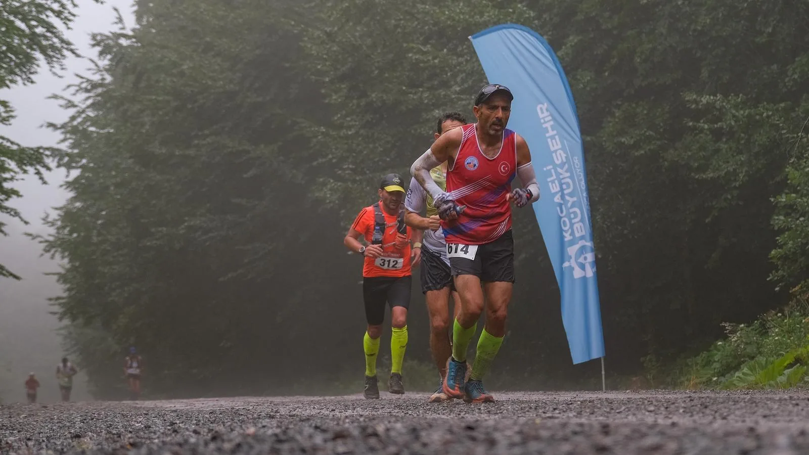 Kocaeli Ultra Trail’de 905 sporcu Kartepe Kuzuyayla’da 15K ve 50K