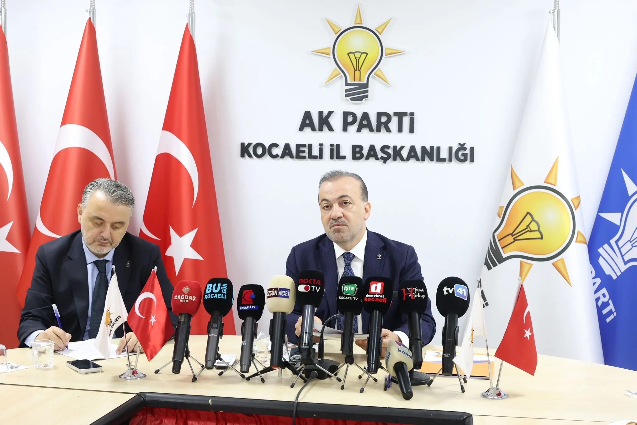 Bakan Ersoy 10 Eylül’de Kocaeli’ye geliyor: AK Parti tüm ilçelerde sahaya iniyor